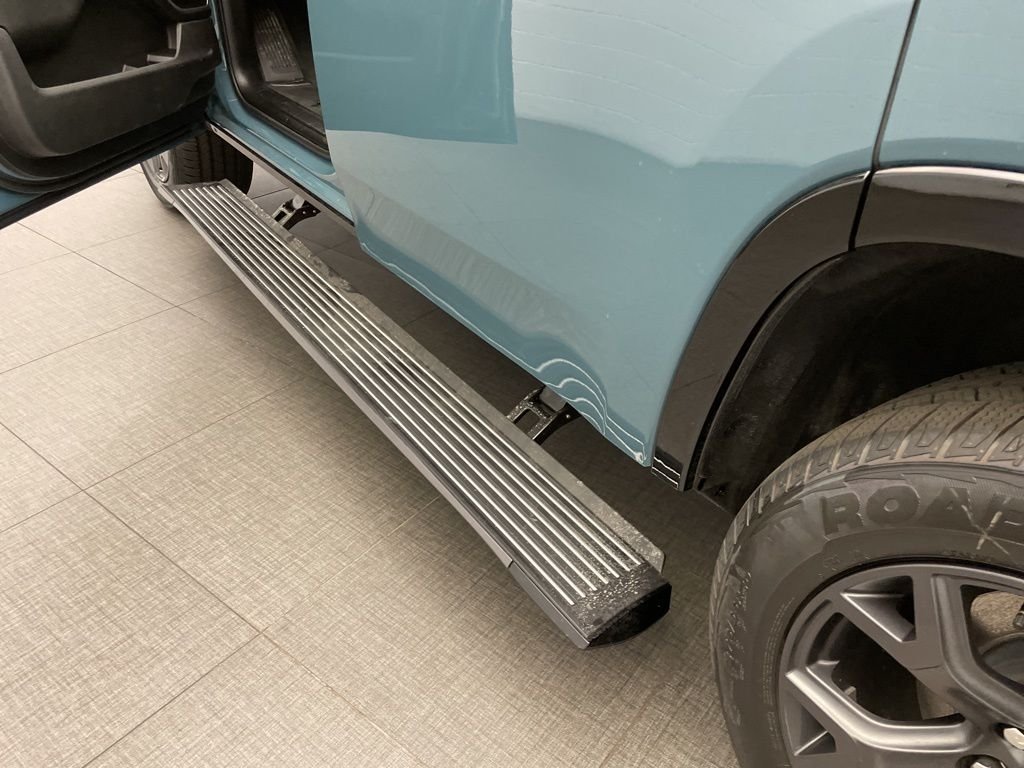 New 2026 Steel Blue Jeep Limited Altitude image 12