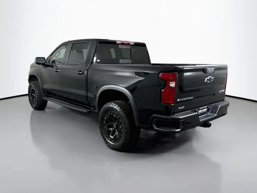 Used 2025 Black Chevrolet ZR2 image 5