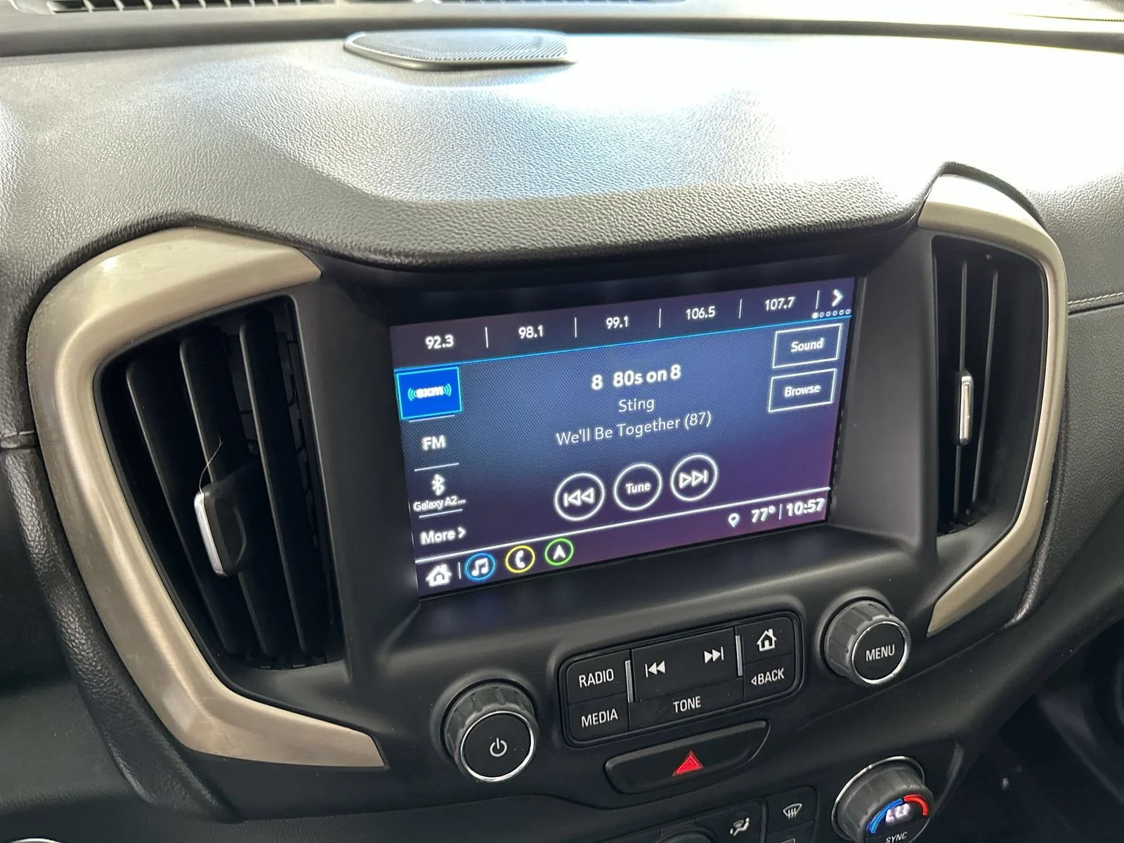 Used 2018 White GMC Denali image 16