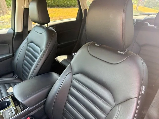 Used 2020 Red Ford SEL image 11