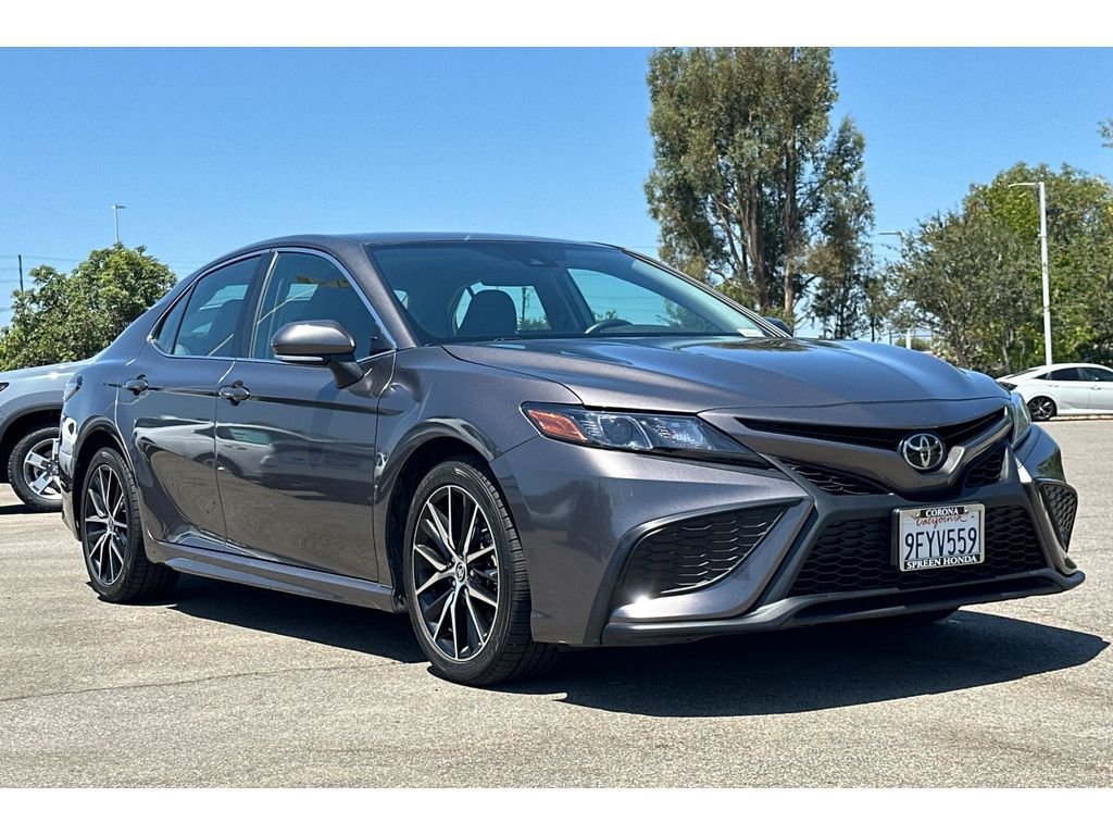 Used 2023 Predawn Gray Mica Toyota SE image 6