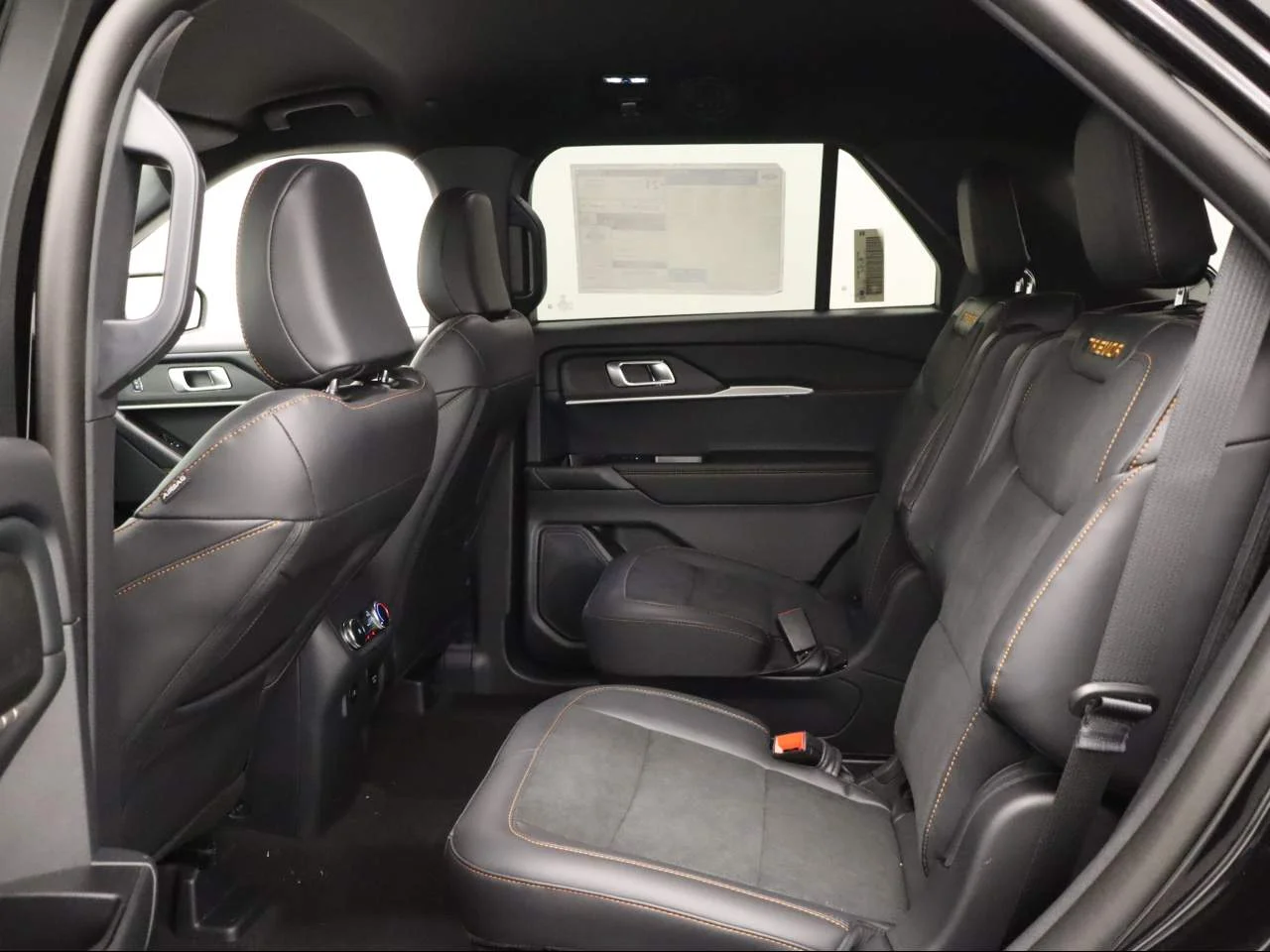 New 2026 Agate Black Metallic Ford Tremor® image 17