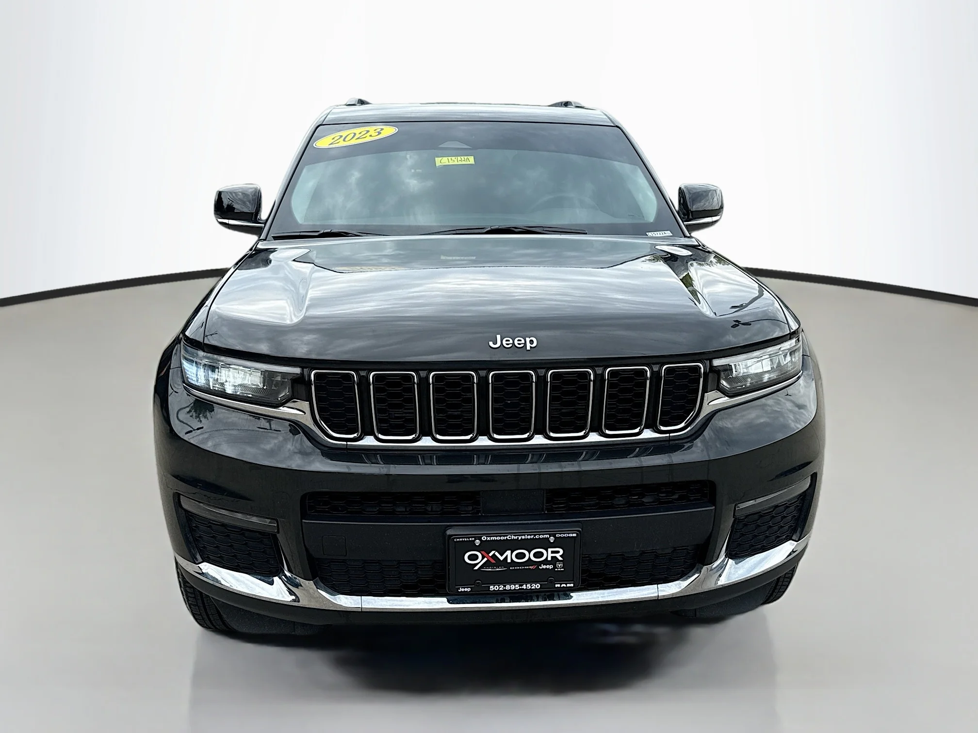 Used 2023 Rocky Mountain Pearlcoat Jeep Limited image 2