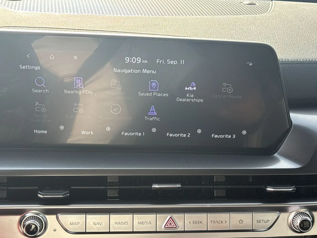 Used 2025 Gray Kia S image 31