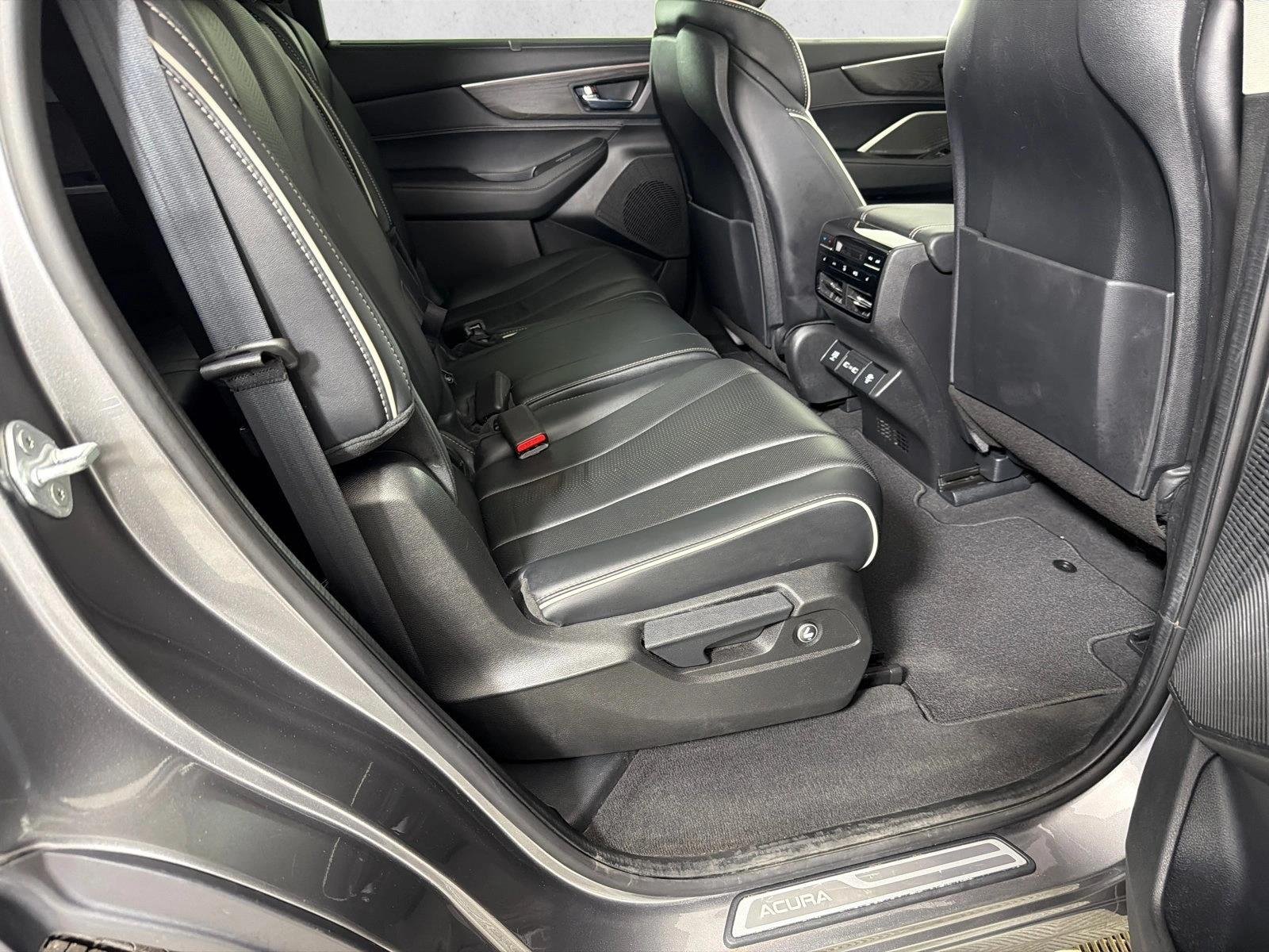 Used 2023 Silver Acura w/Advance Package image 17