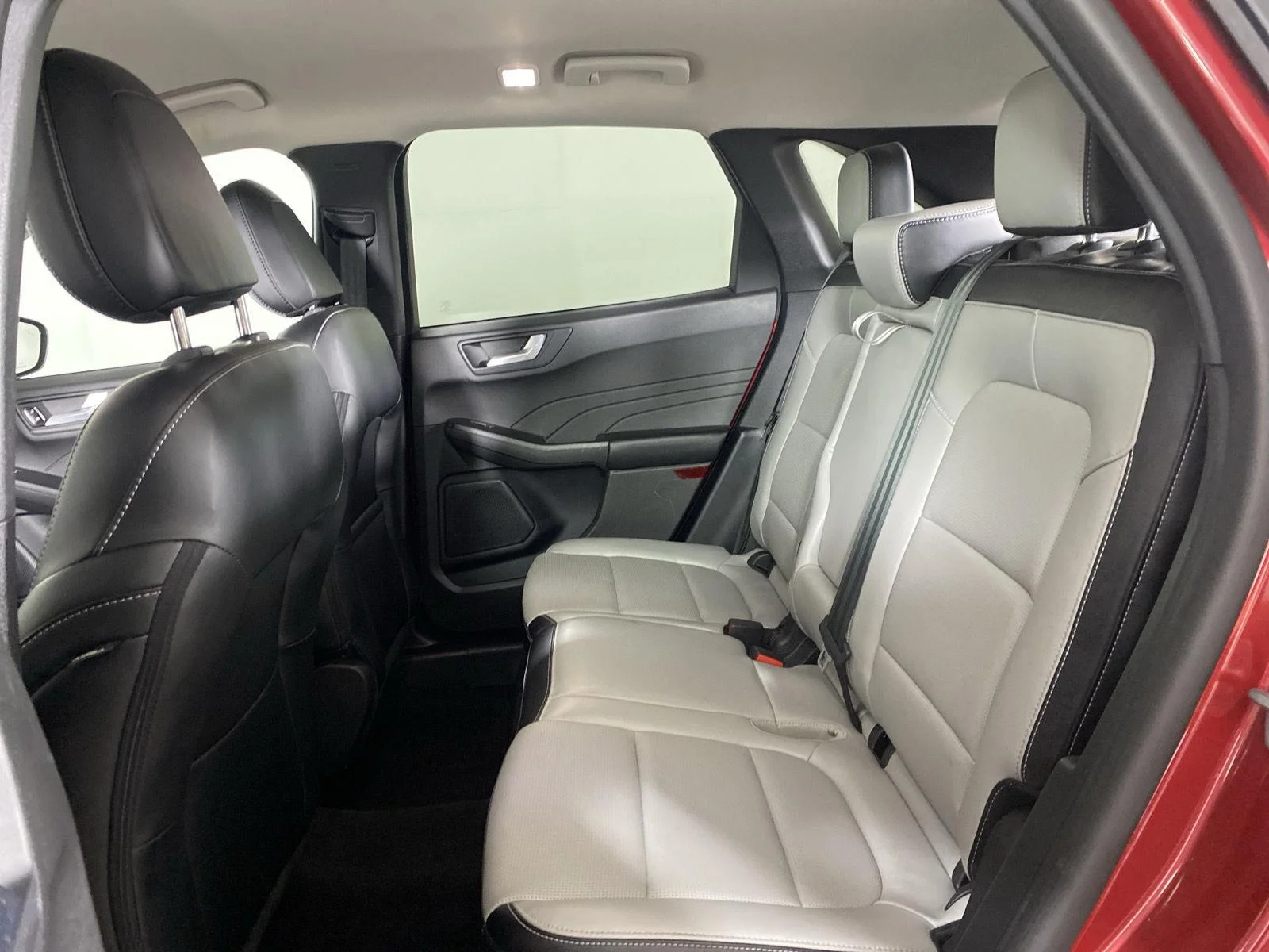 Used 2023 Rapid Red Metallic Tinted Clearcoat Ford Platinum image 34