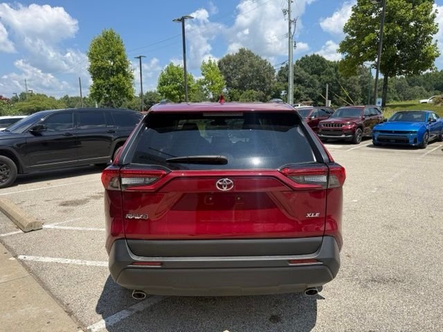 Used 2025 Red Toyota XLE image 5