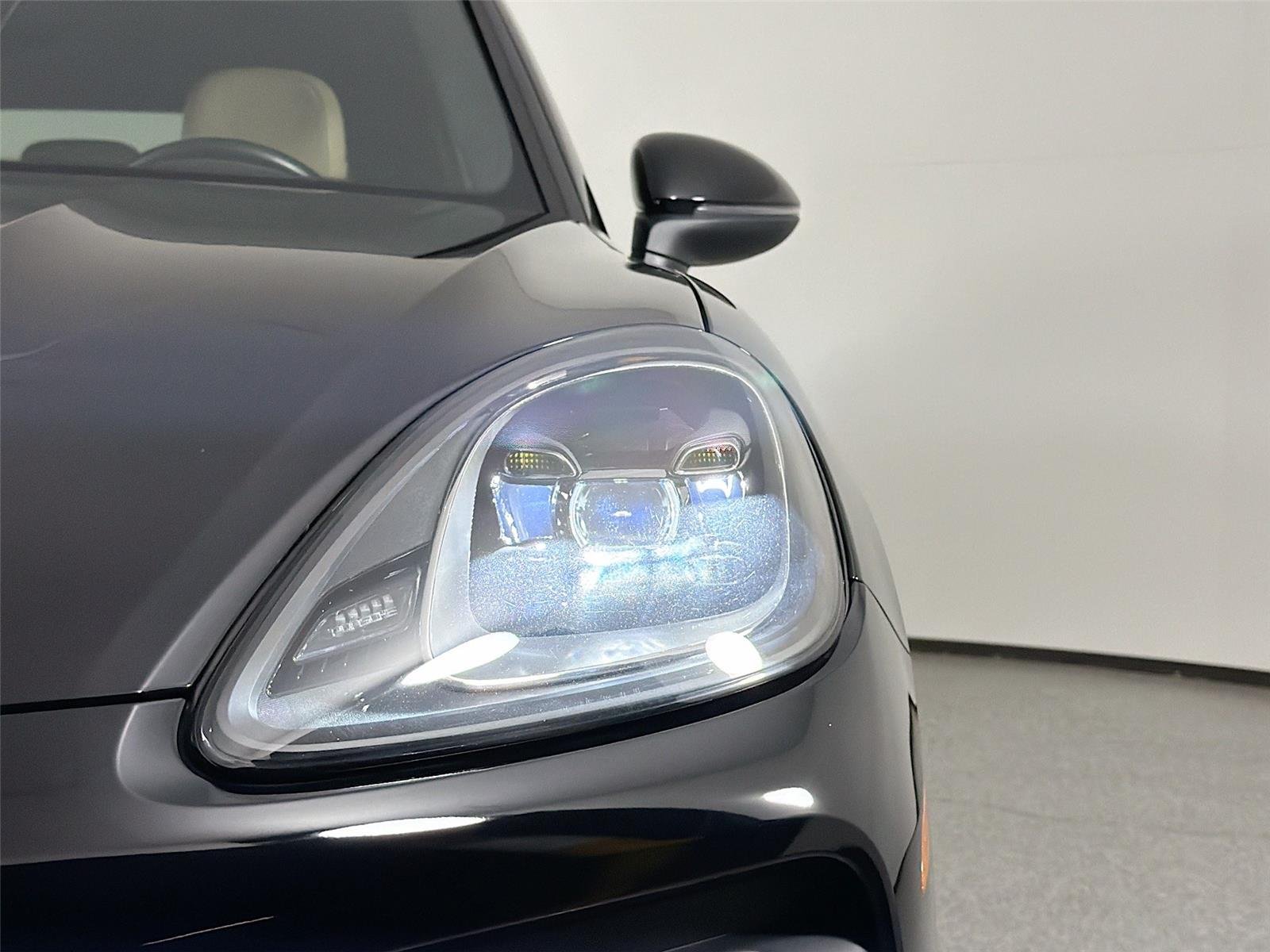 Certified Used 2022 BLACK Porsche E-Hybrid Coupé Platinum Editi image 15