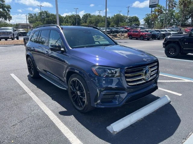 Used 2026  Mercedes-Benz GLS 580 image 2