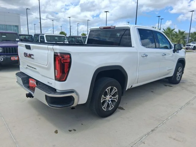 Used 2025 White GMC SLT image 7