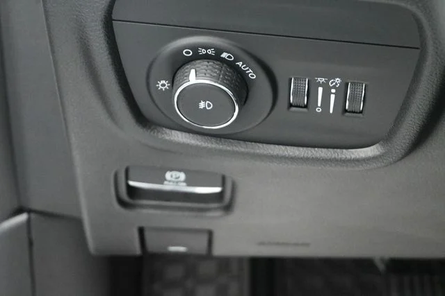 Used 2023 White Jeep Limited image 11