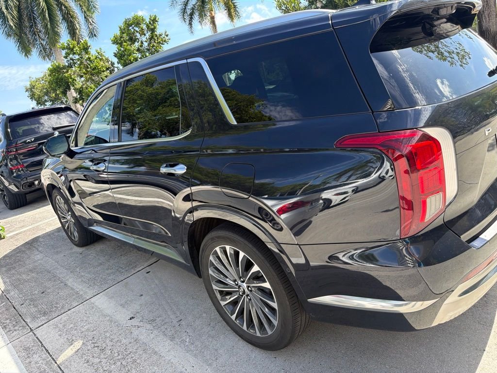 Used 2024 Moonlight Cloud Hyundai Calligraphy image 5