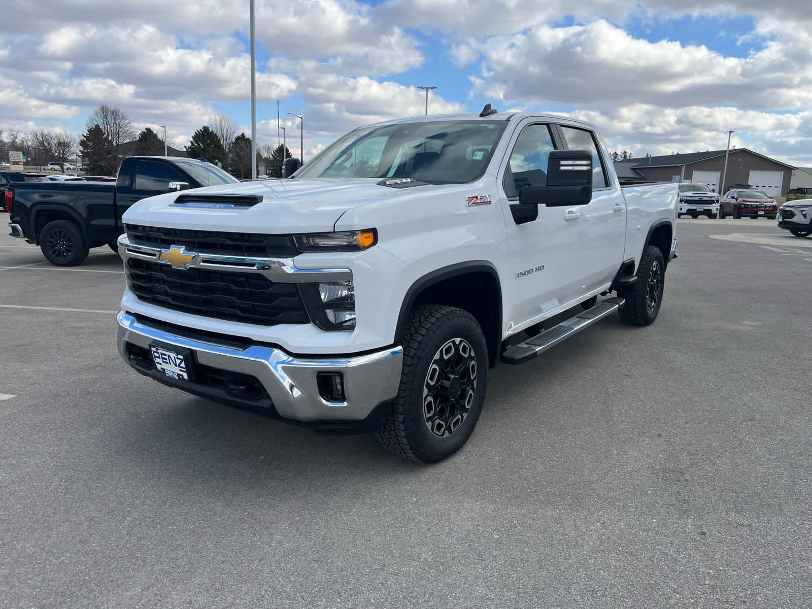 2026 Chevrolet Silverado 3500 HD LT - Photo 7