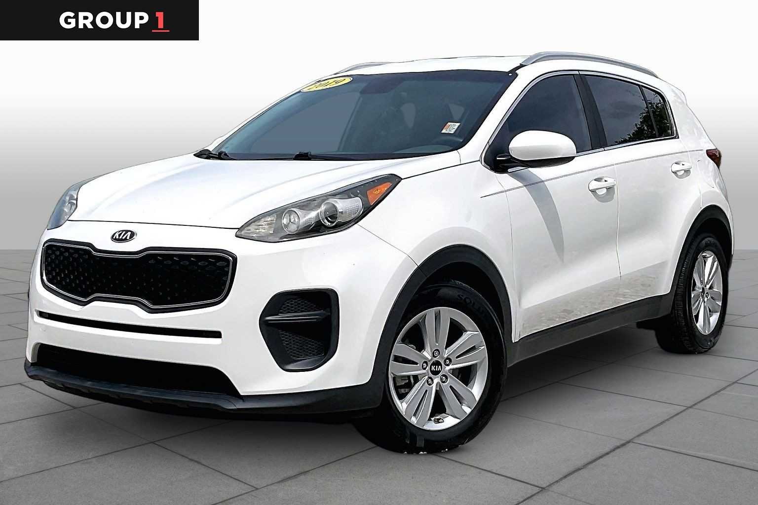 Pre-Owned 2019 Kia Sportage LX