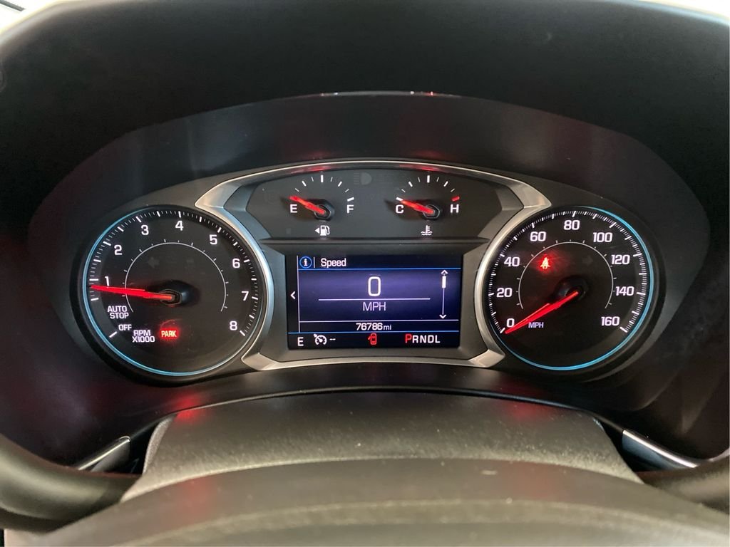 Used 2022 White Chevrolet LT image 12