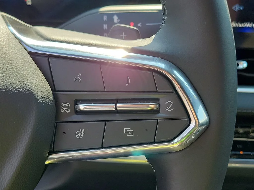 2027 Chevrolet Equinox LT - Photo 11