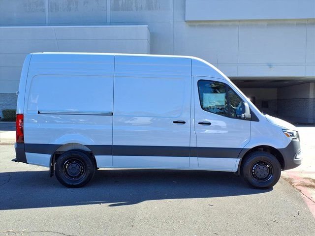 New 2026 Arctic White Mercedes-Benz Cargo 144 WB image 23
