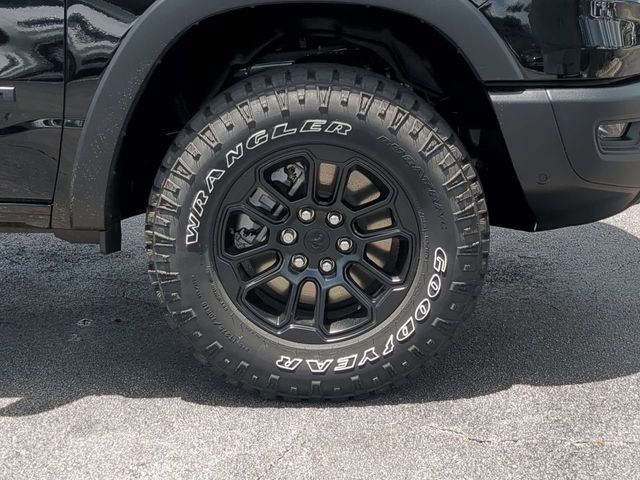 New 2026 Diamond Black Crystal Pearl-Coat Exterior Paint RAM Rebel image 11