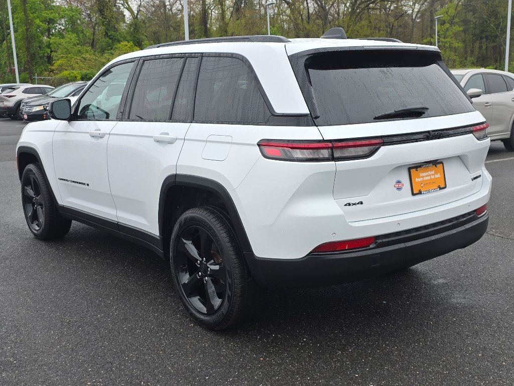 Certified Used 2025 Bright White Clear Coat Jeep Limited image 13