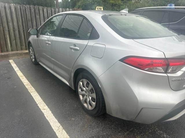 Certified Used 2021 CLASSIC SILVER MET Toyota  image 7