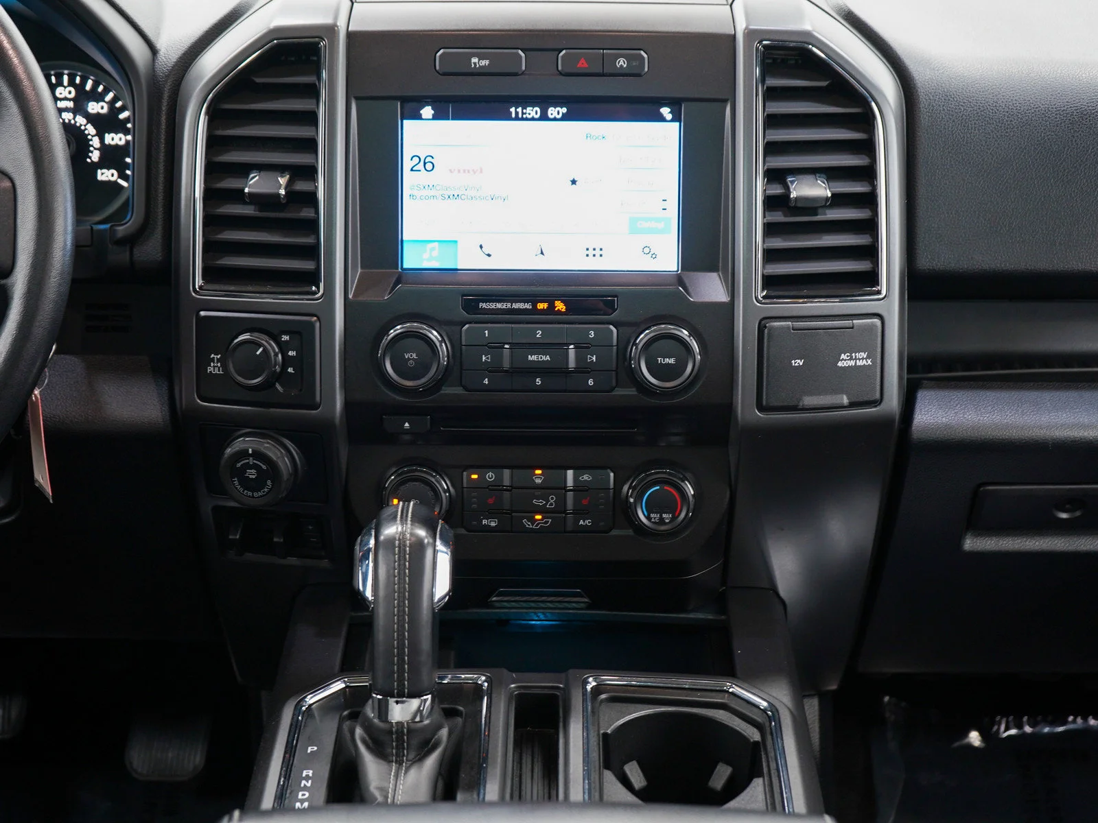 Used 2018  Ford XL image 16