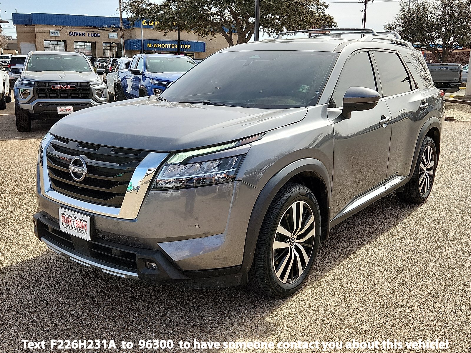 2023 Nissan Pathfinder Platinum