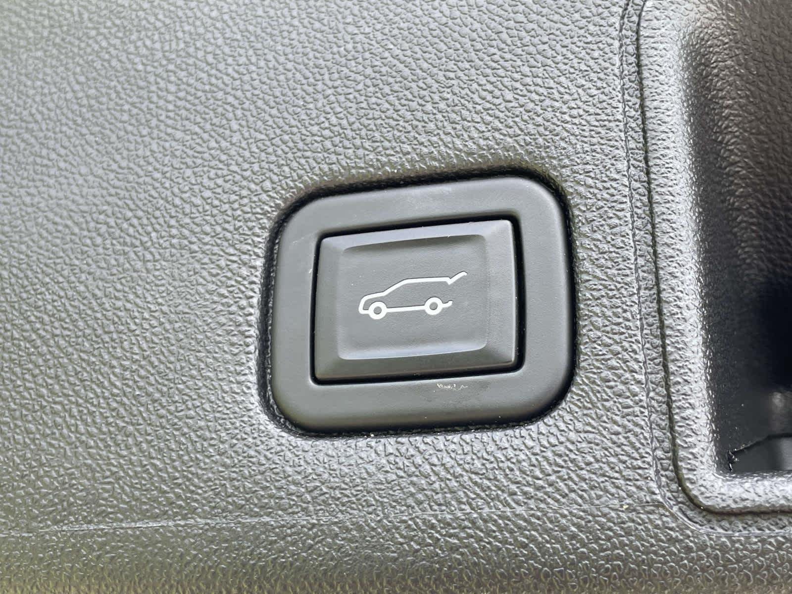 Certified Used 2024 Summit White GMC SLT image 24