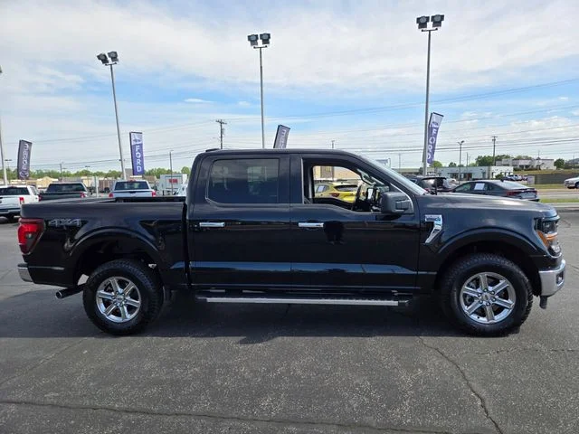 Used 2025 Black Ford XLT image 9