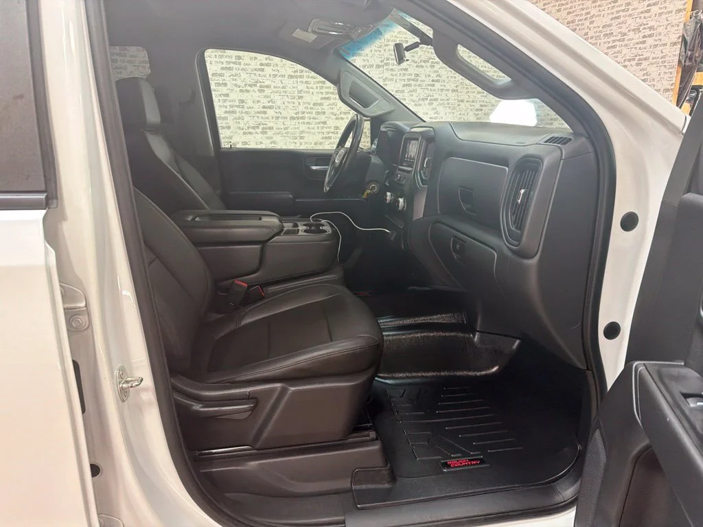Used 2021 Summit White GMC Base image 25