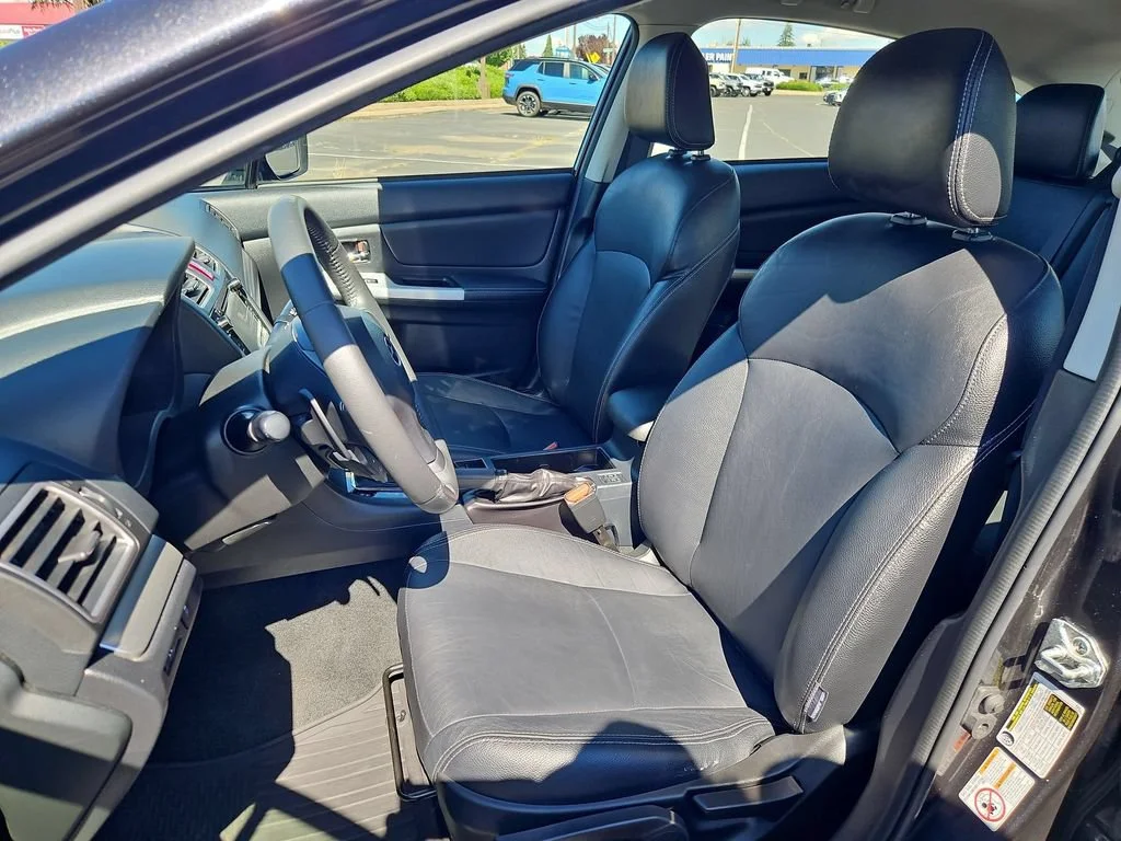 Used 2015  Subaru 2.0i Limited image 21
