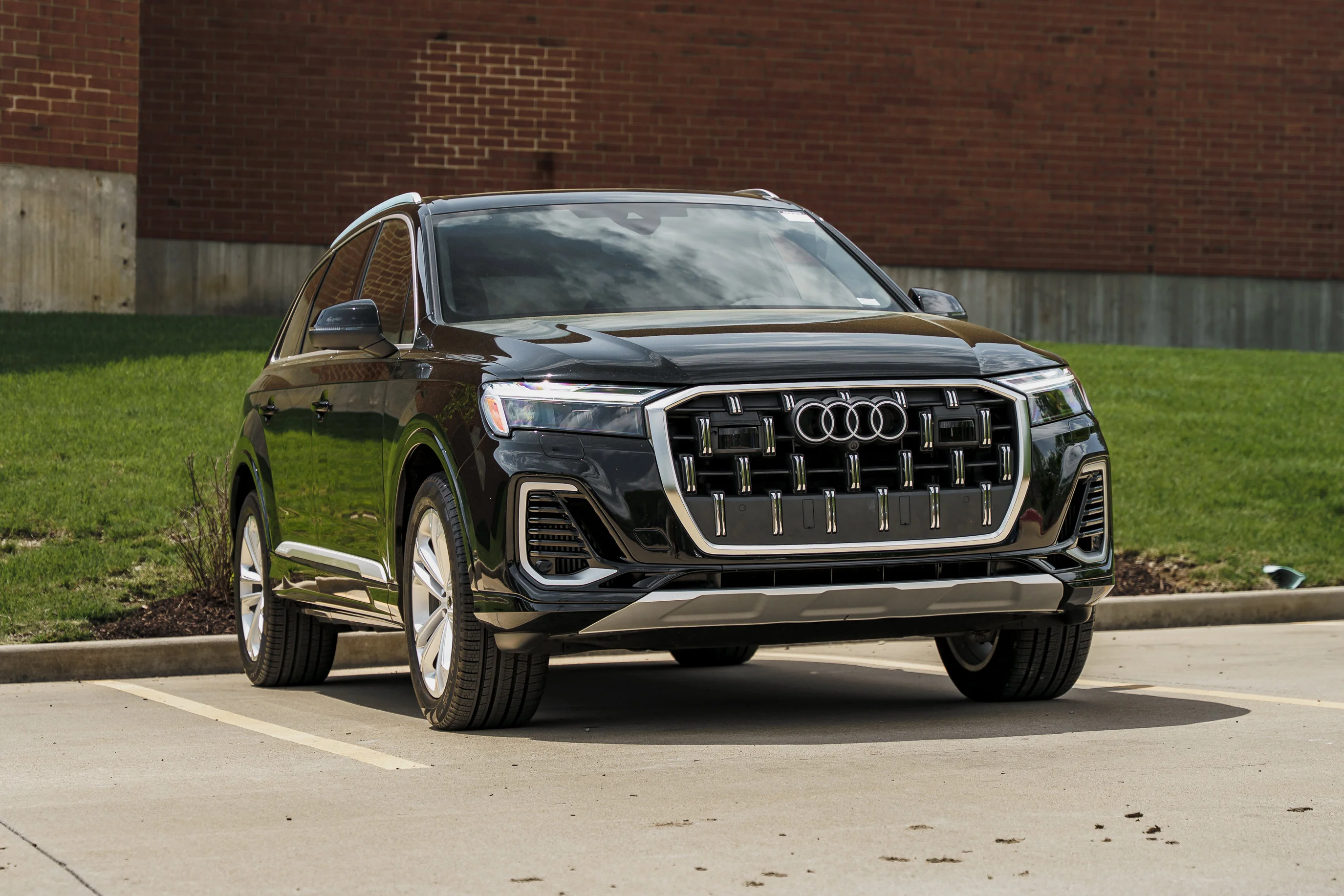 2025 Audi Q7 55 Premium Plus quattro Tiptronic's photo