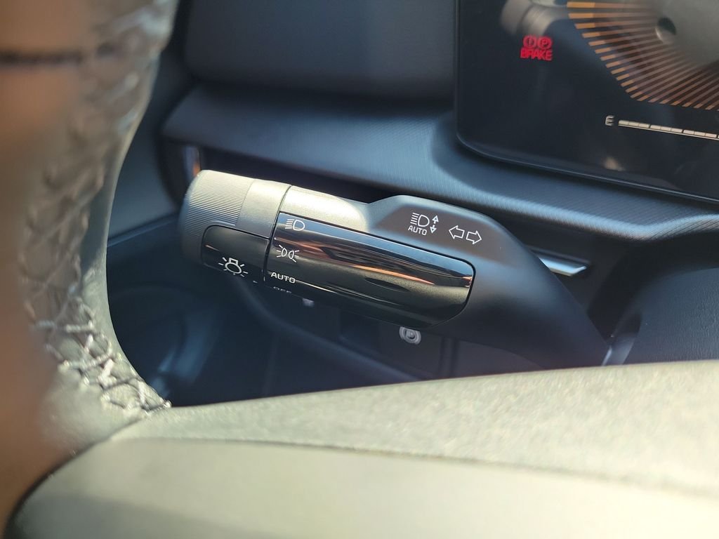 New 2026 Gray Kia LX image 27
