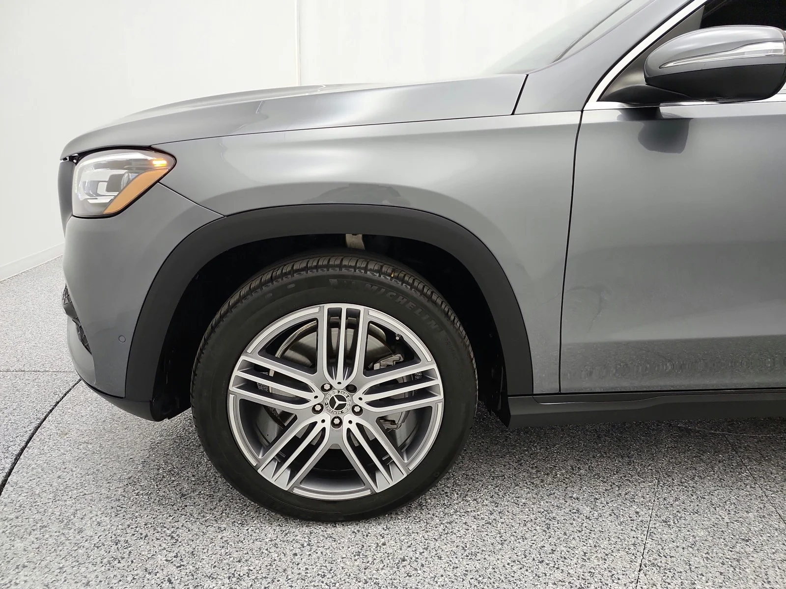 Used 2021 Selenite Grey Metallic Mercedes-Benz GLS 450 4MATIC® SUV image 17