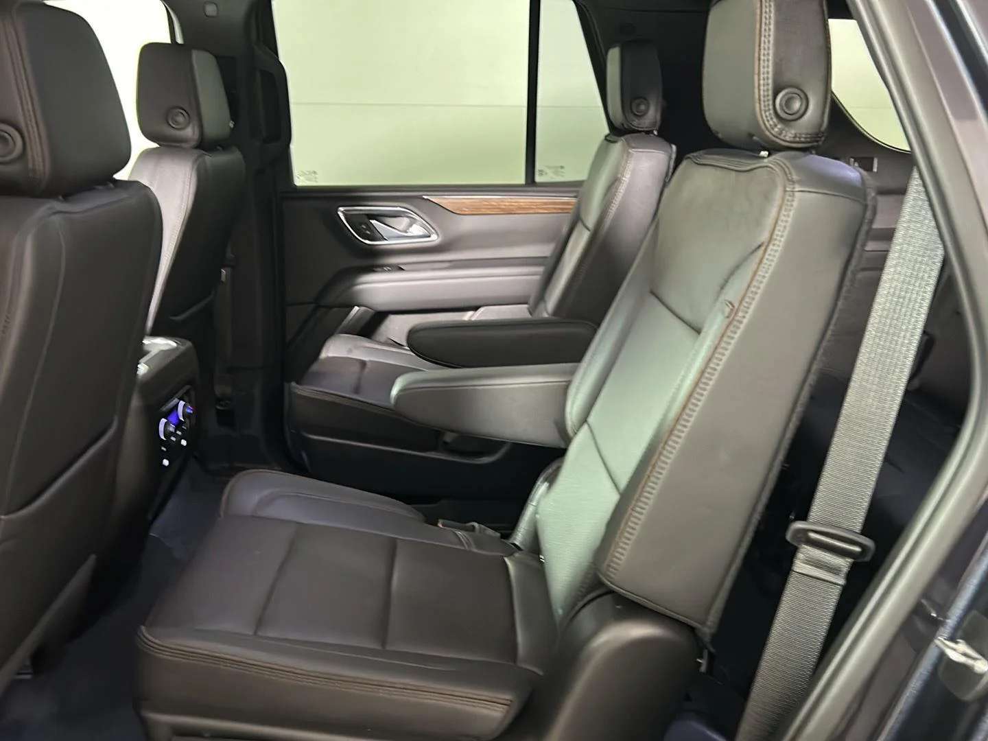 Used 2023 Dark Ash Metallic Chevrolet High Country image 16