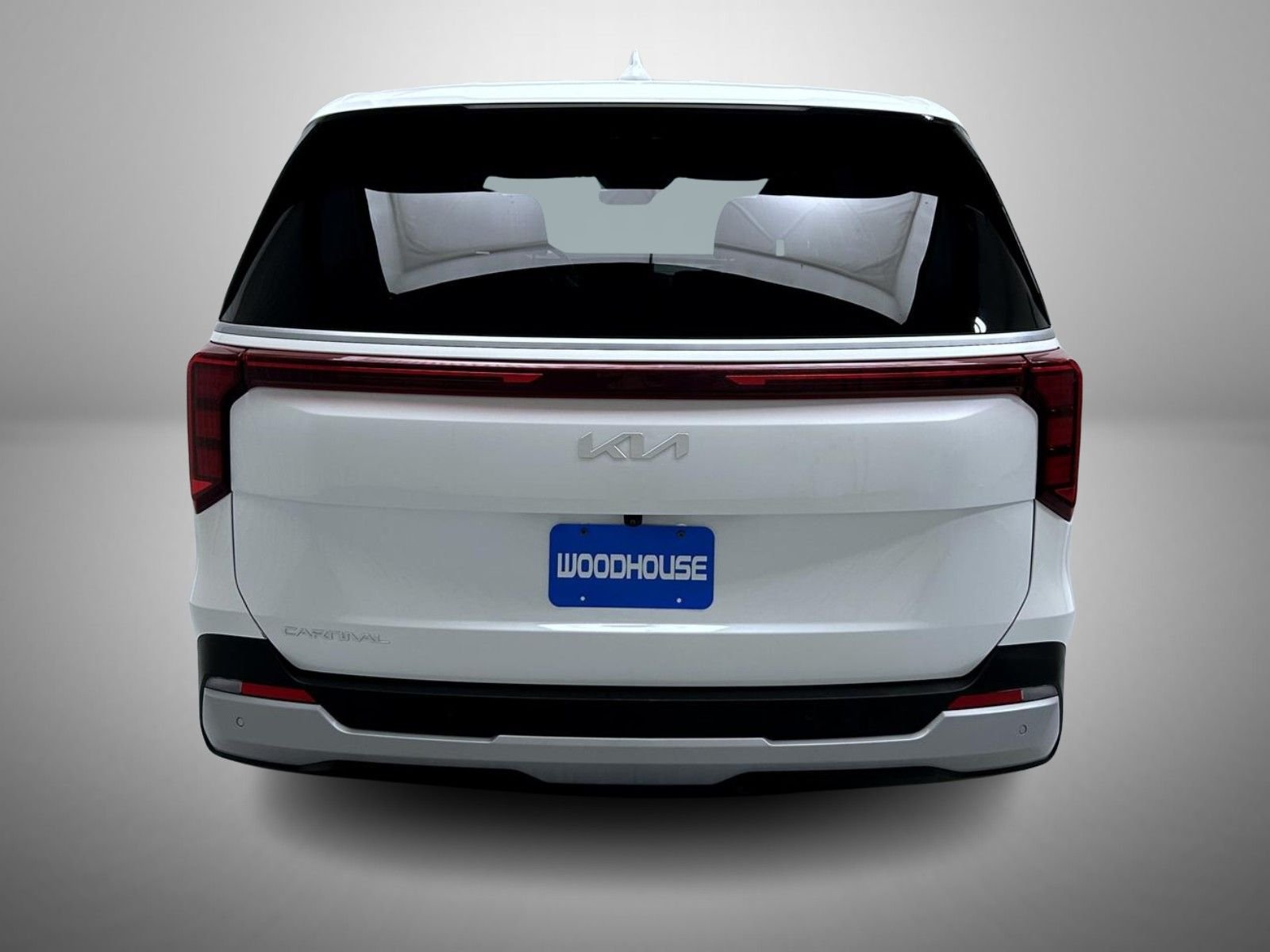 Used 2025 White Kia LXS image 6