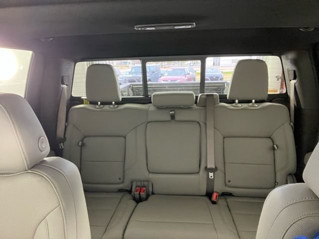 New 2026 Onyx Black GMC SLT image 33
