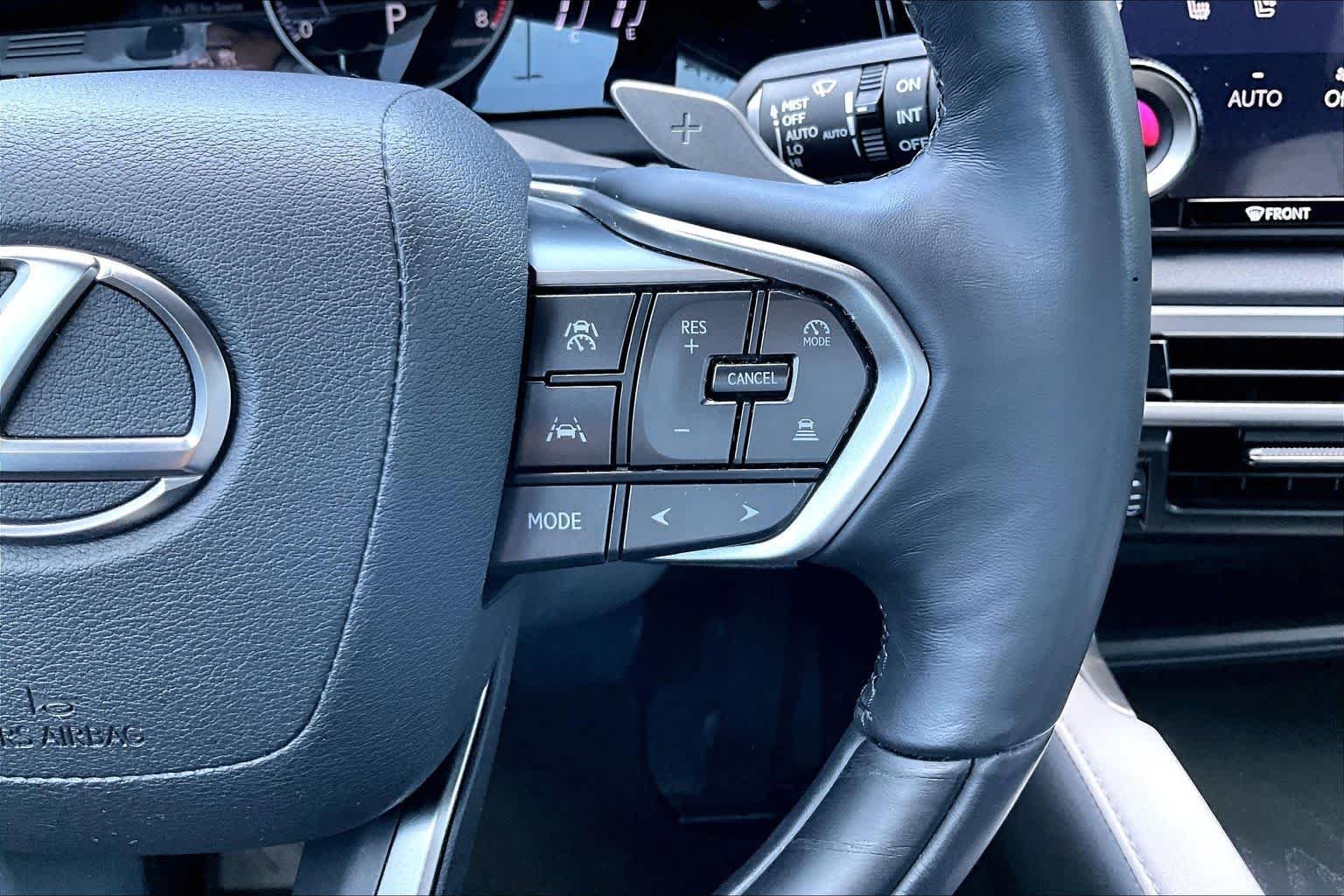 Used 2024 Eminent White Pearl Lexus Premium image 23
