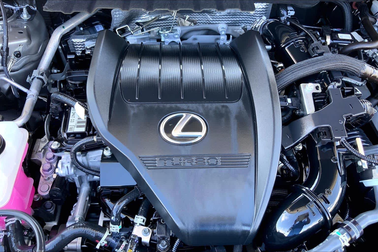 Used 2024 Atomic Silver Lexus F SPORT Handling image 32