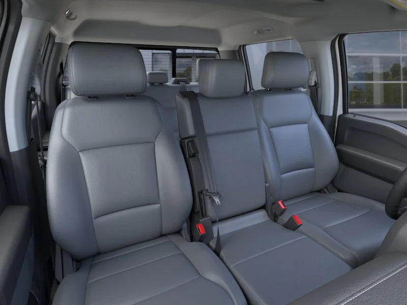 New 2025 Oxford White Ford F-550® XL image 10