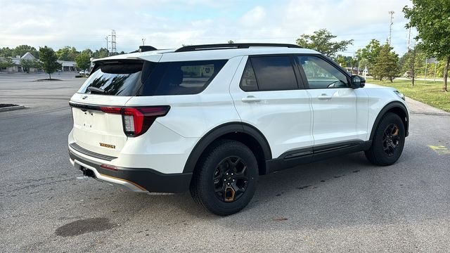New 2026 Star White Metallic Tri-Coat Ford Tremor image 29