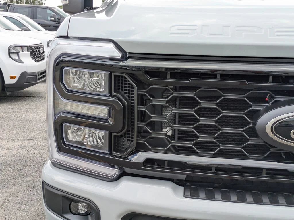 New 2026 Avalanche Ford XLT image 10