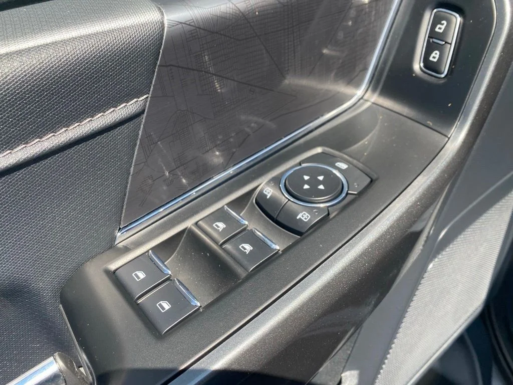 Used 2023 Carbonized Gray Metallic Ford XLT image 12