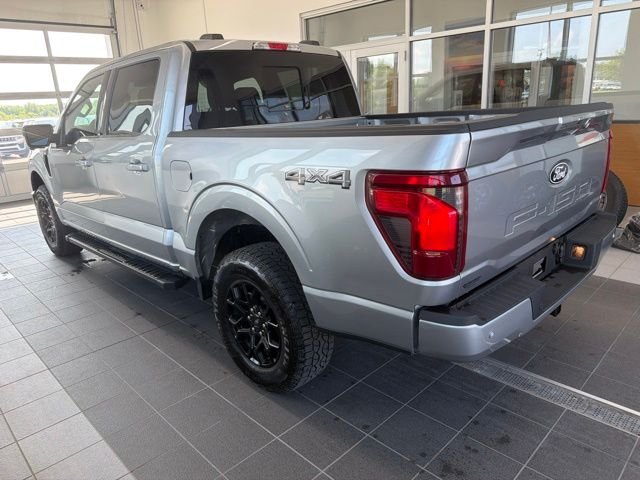 New 2026 Iconic Silver Metallic Ford XLT image 9