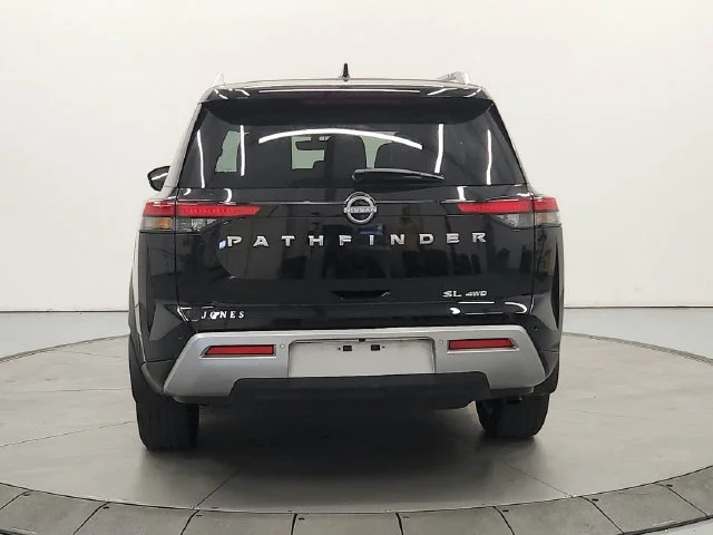 Used 2025 Super Black Nissan SL image 7