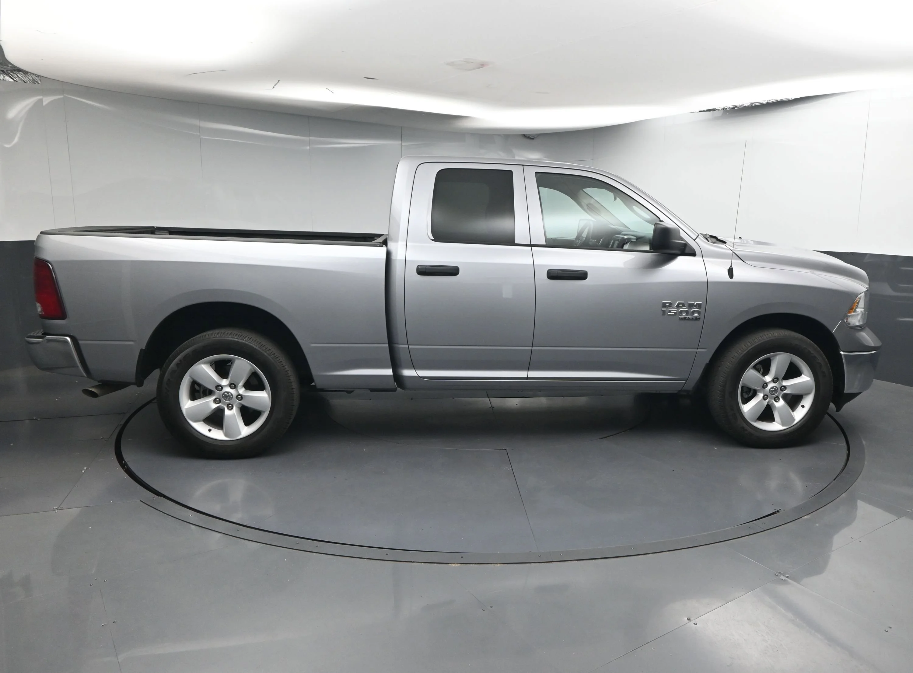 Used 2024 Billet Silver Metallic Clearcoat Ram SLT image 8