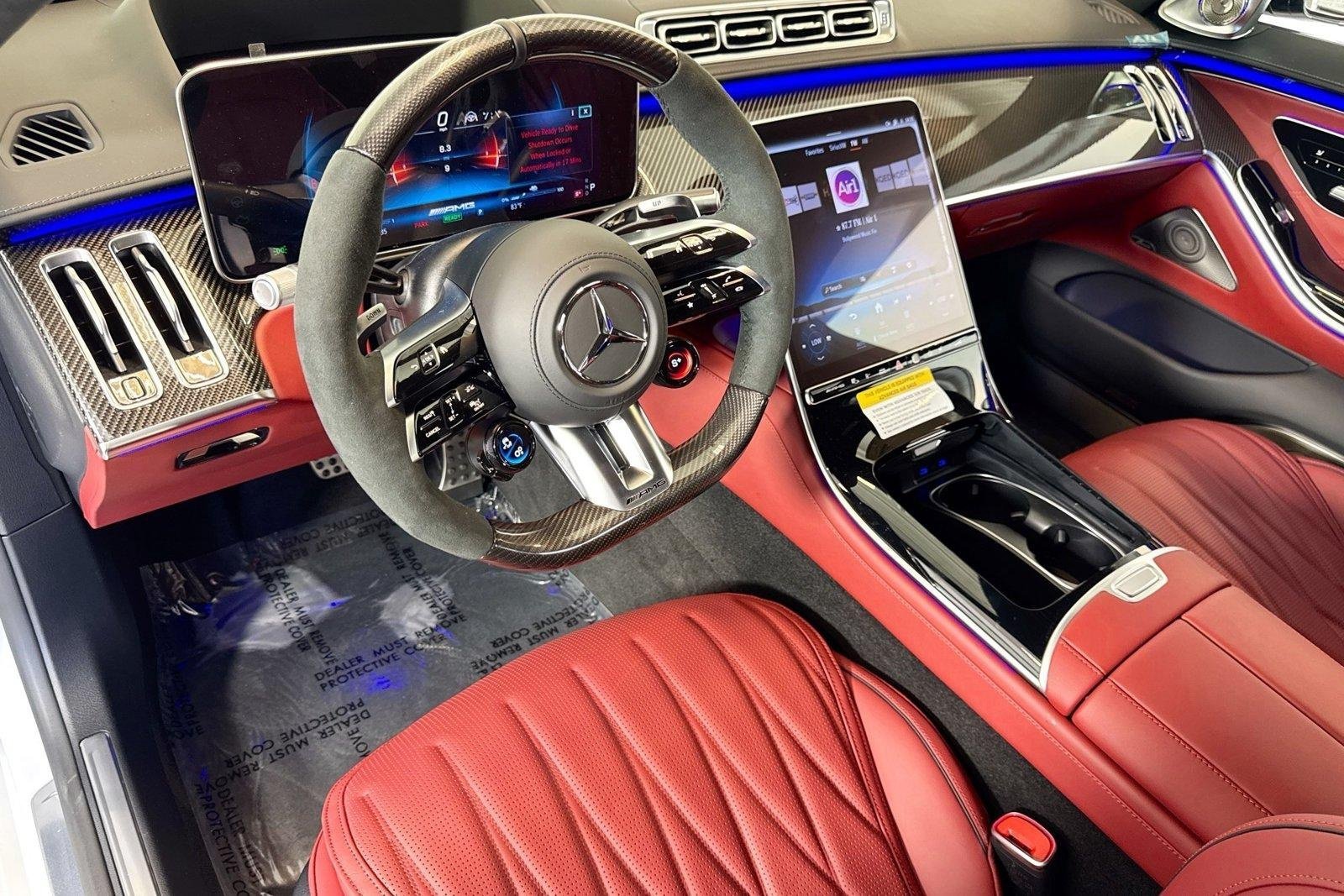New 2026 Manufaktur Moonlight White Magno Mercedes-Benz AMG® S 63 E image 9