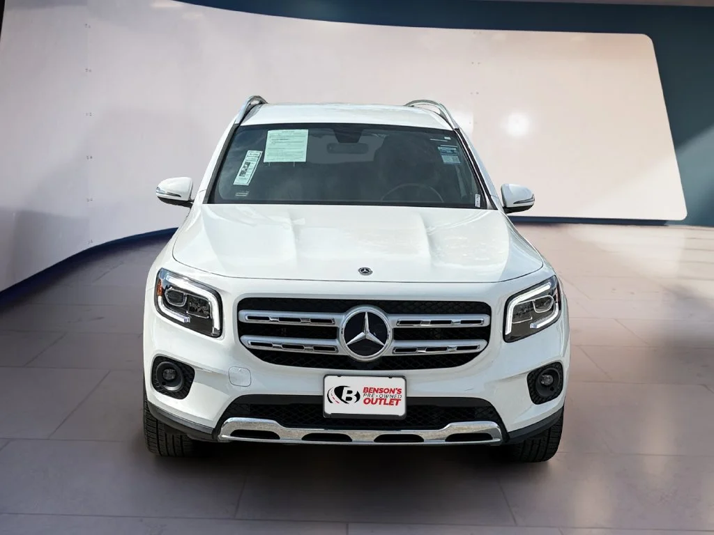 Used 2023  Mercedes-Benz GLB 250 image 8