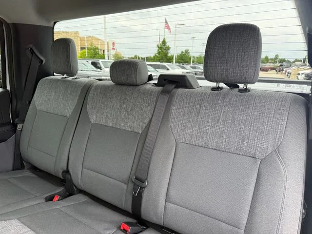Used 2022 White Ford XLT image 27