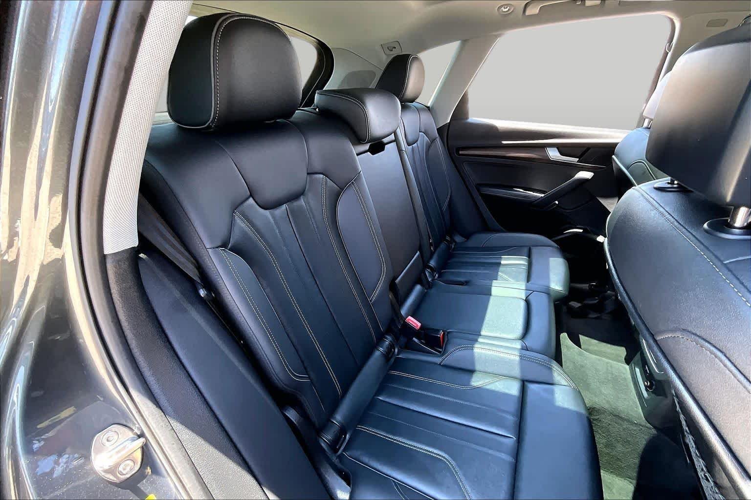 Used 2024 Daytona Gray Pearl Effect Audi S line Premium Plus image 19