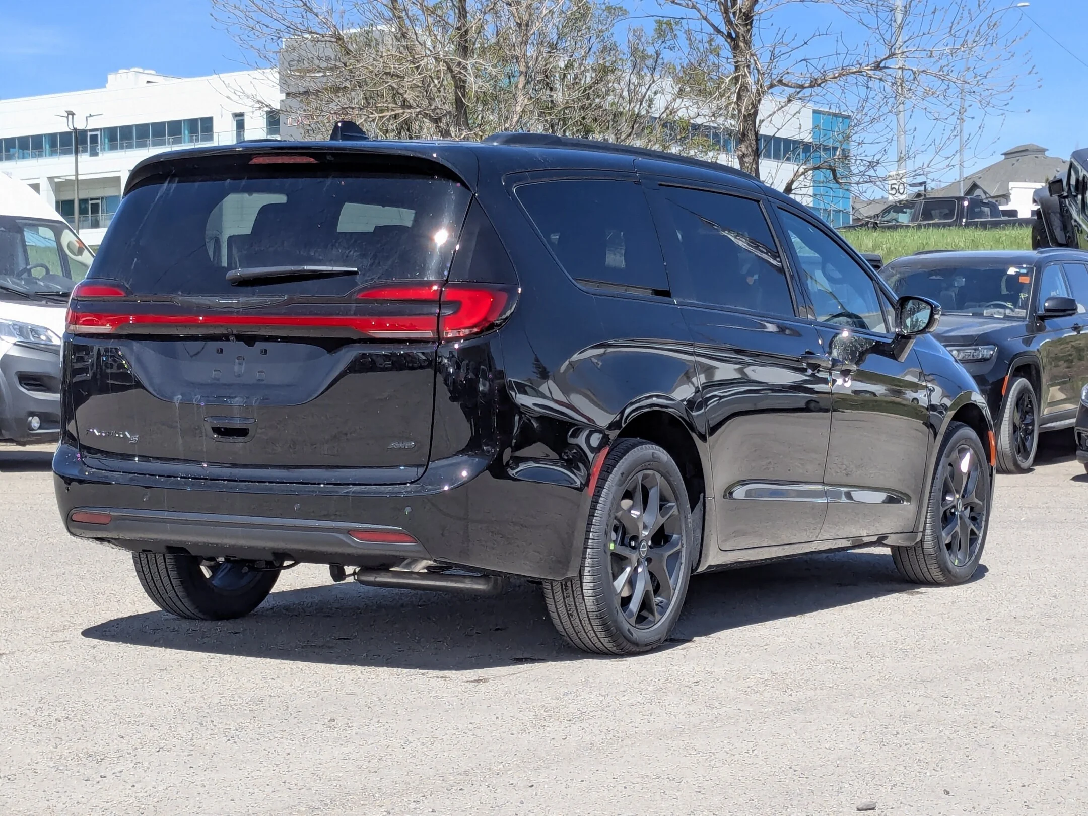 New 2026 Black Chrysler Select - - AWD - Full Sunroof - S Appearance - 360 Camera - Remote Start & More! image 8